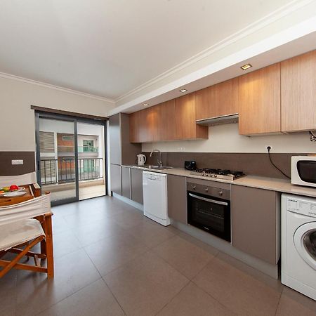 B04 - Luxury 2 Bed W Terrace Pool Apartment Лагос Екстериор снимка