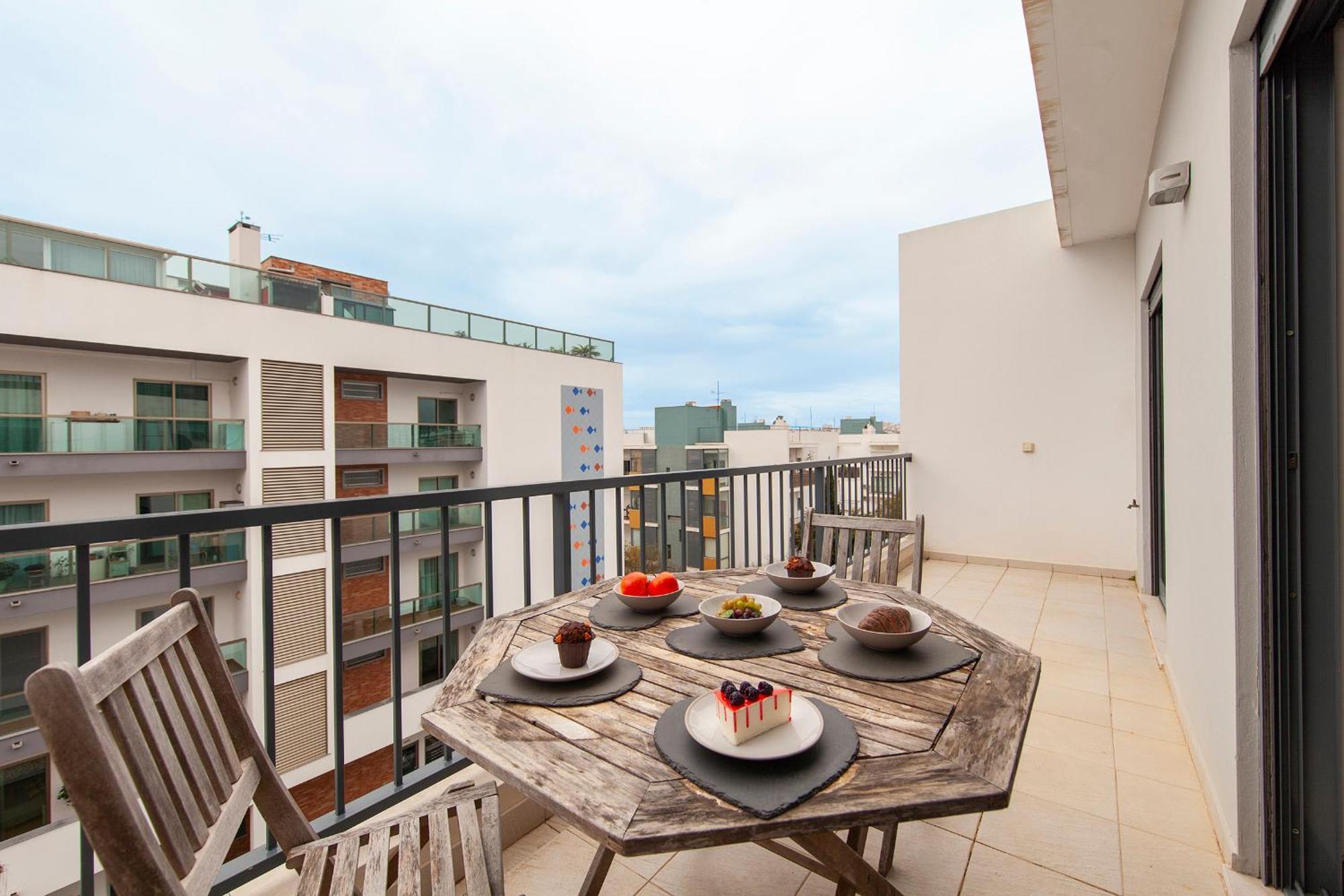 B04 - Luxury 2 Bed W Terrace Pool Apartment Лагос Екстериор снимка